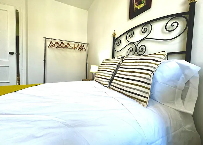 Porta Cacheiras * Villanueva De Arosa